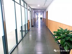 解放路校区走廊